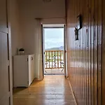 Spitaki Milos * Trypití