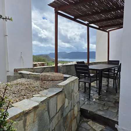 Spitaki Milos Ferienhaus Trypiti