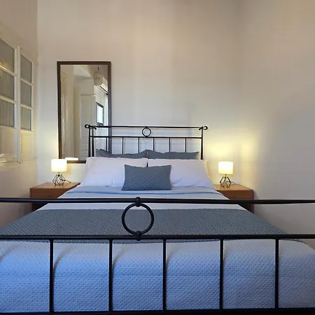Spitaki Milos Feriehus Trypití